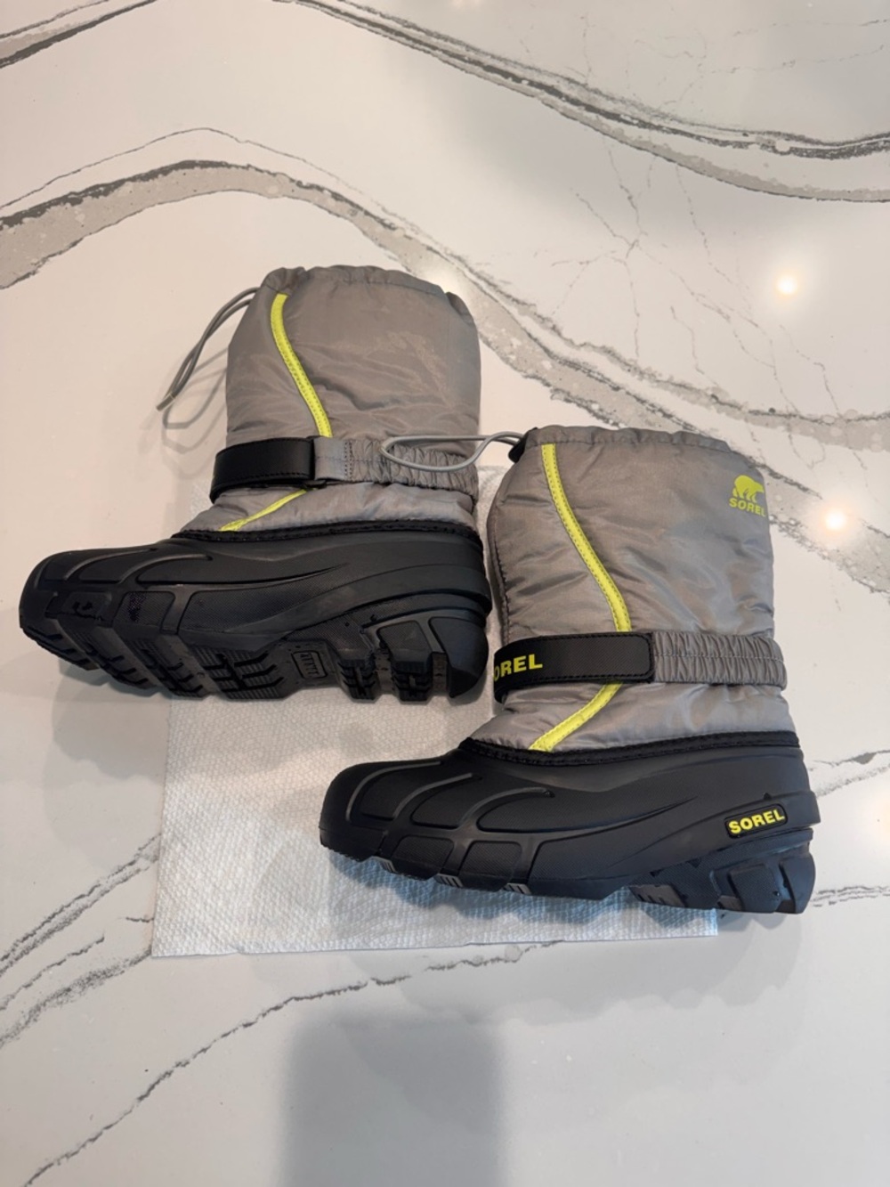 Sorel Kids Flurry Waterproof Snow Boot Size 3